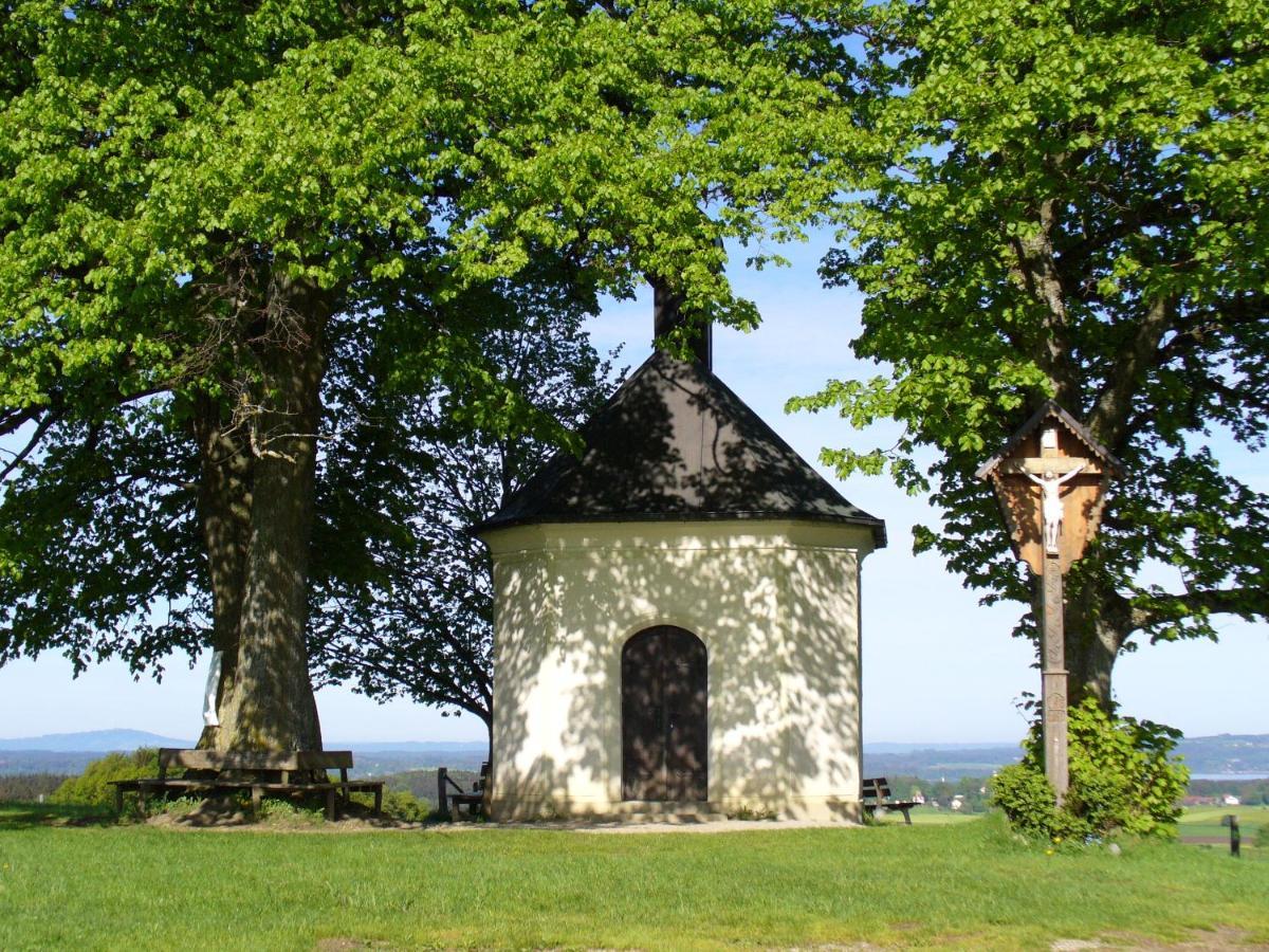 Landgasthof Berg Eurasburg エクステリア 写真